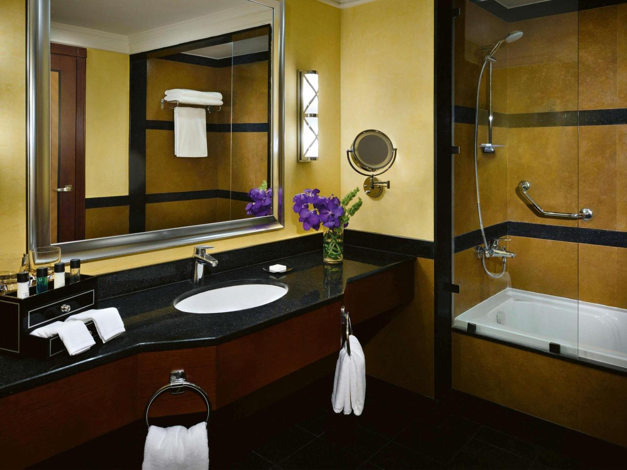 Executive King Room,1769902592:JPEG